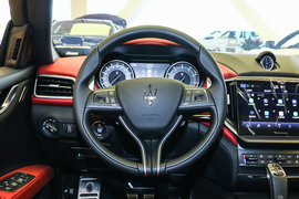   2023款玛莎拉蒂Ghibli 3.0T Modena