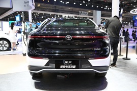 丰田皇冠SporCross