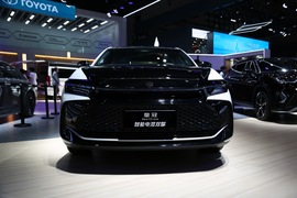 丰田皇冠SporCross