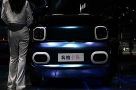 奔腾小马