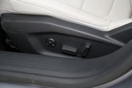 2023款雪铁龙凡尔赛C5