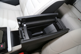 2023款雪铁龙凡尔赛C5