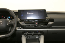 2023款雪铁龙凡尔赛C5