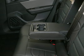 2023款雪铁龙凡尔赛C5