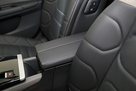 2023款雪铁龙凡尔赛C5