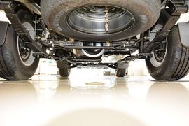 2013款日产帕拉丁2.4L手动标准型四驱(国四)