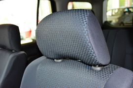 2013款日产帕拉丁2.4L手动标准型四驱(国四)