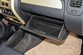 2013款日产帕拉丁2.4L手动标准型四驱(国四)