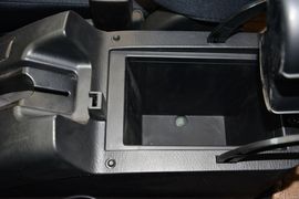 2013款日产帕拉丁2.4L手动标准型四驱(国四)