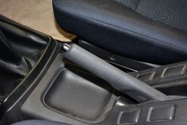 2013款日产帕拉丁2.4L手动标准型四驱(国四)