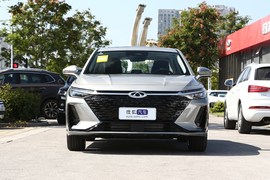 2022款奇瑞艾瑞泽8