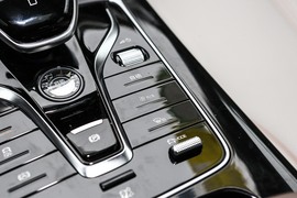 2023款比亚迪秦PLUS