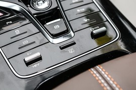 2023款比亚迪秦PLUS