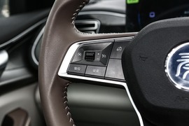 2023款比亚迪秦PLUS