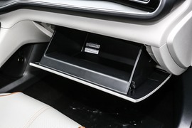 2023款比亚迪秦PLUS