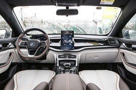 2023款比亚迪秦PLUS