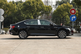 2023款斯柯达速派