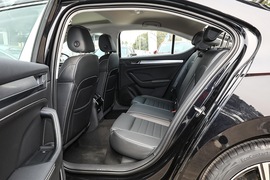 2023款斯柯达速派