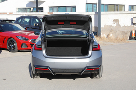 2023款宝马i3