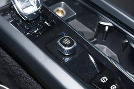 2023款沃尔沃V60