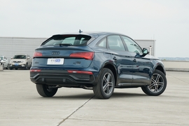 2022款奥迪Q5L