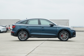 2022款奥迪Q5L
