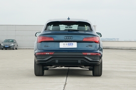 2022款奥迪Q5L