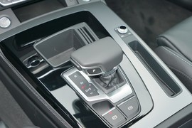 2022款奥迪Q5L