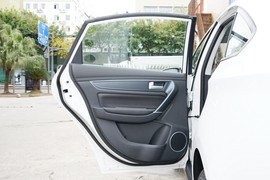 2022款东风风行S60