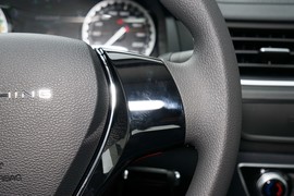 2022款东风风行S60