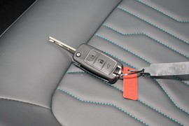 2022款东风风行S60