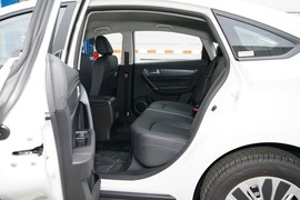 2022款东风风行S60