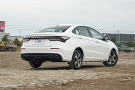 2023款奇瑞艾瑞泽5