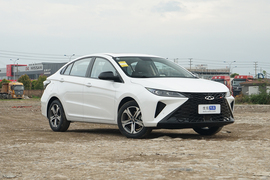 2023款奇瑞艾瑞泽5