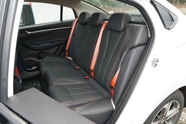 2023款奇瑞艾瑞泽5