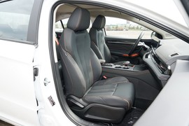 2023款奇瑞艾瑞泽5