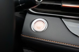 2023款奇瑞艾瑞泽5