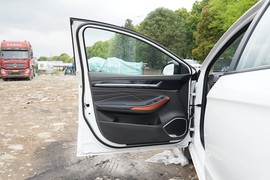 2023款奇瑞艾瑞泽5