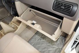 2013款东风风度锐骐皮卡2.4L两驱汽油标准型ZG24