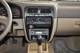 2013款东风风度锐骐皮卡2.4L两驱汽油标准型ZG24