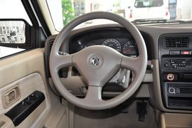 2013款东风风度锐骐皮卡2.4L两驱汽油标准型ZG24