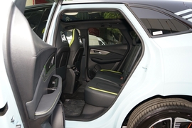 2023款东风风行雷霆