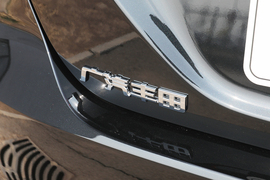 2023款丰田凯美瑞