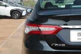 2023款丰田凯美瑞