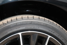 2023款丰田凯美瑞