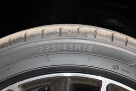 2023款丰田凯美瑞