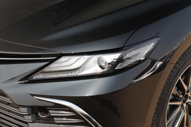 2023款丰田凯美瑞