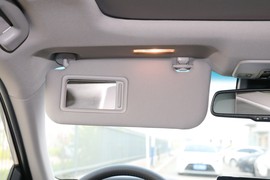 2023款丰田凯美瑞