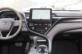 2023款丰田凯美瑞