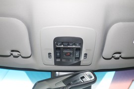 2023款丰田凯美瑞